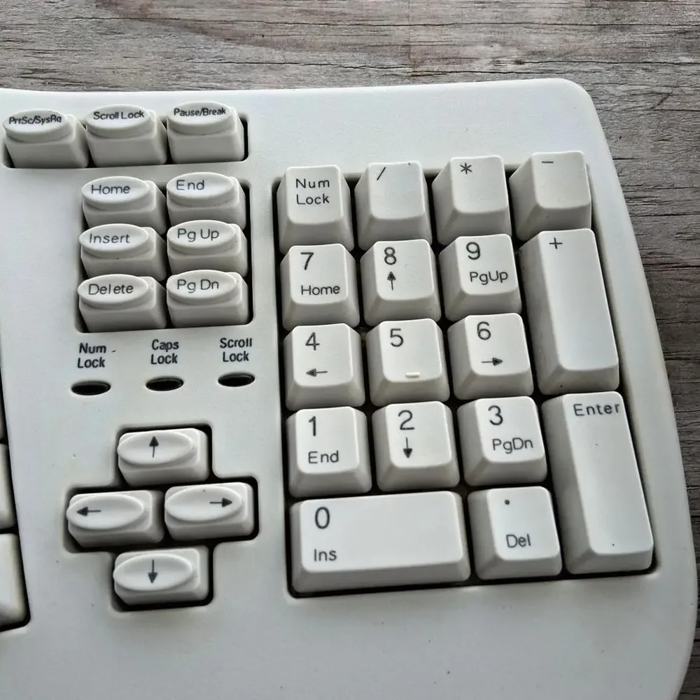 Vintage Comp USA Ergonomic Keyboard SK-6200